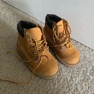 Toddler size 6 timberlands